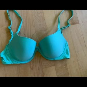Victorias Secret T-Shirt Bra